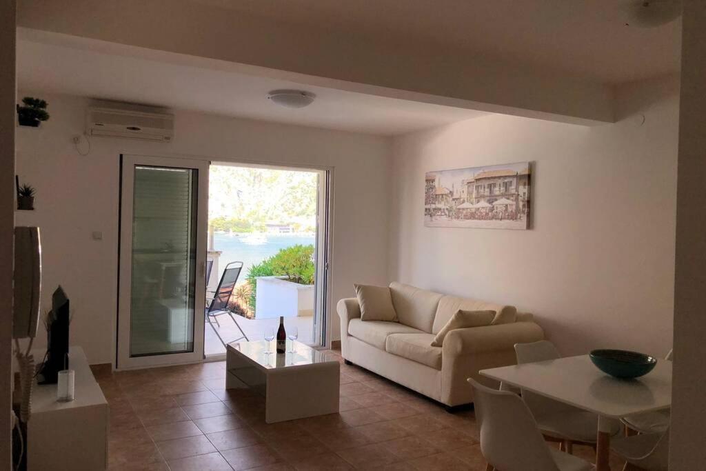 Chillout Apartment In Kotor Bay Exterior foto