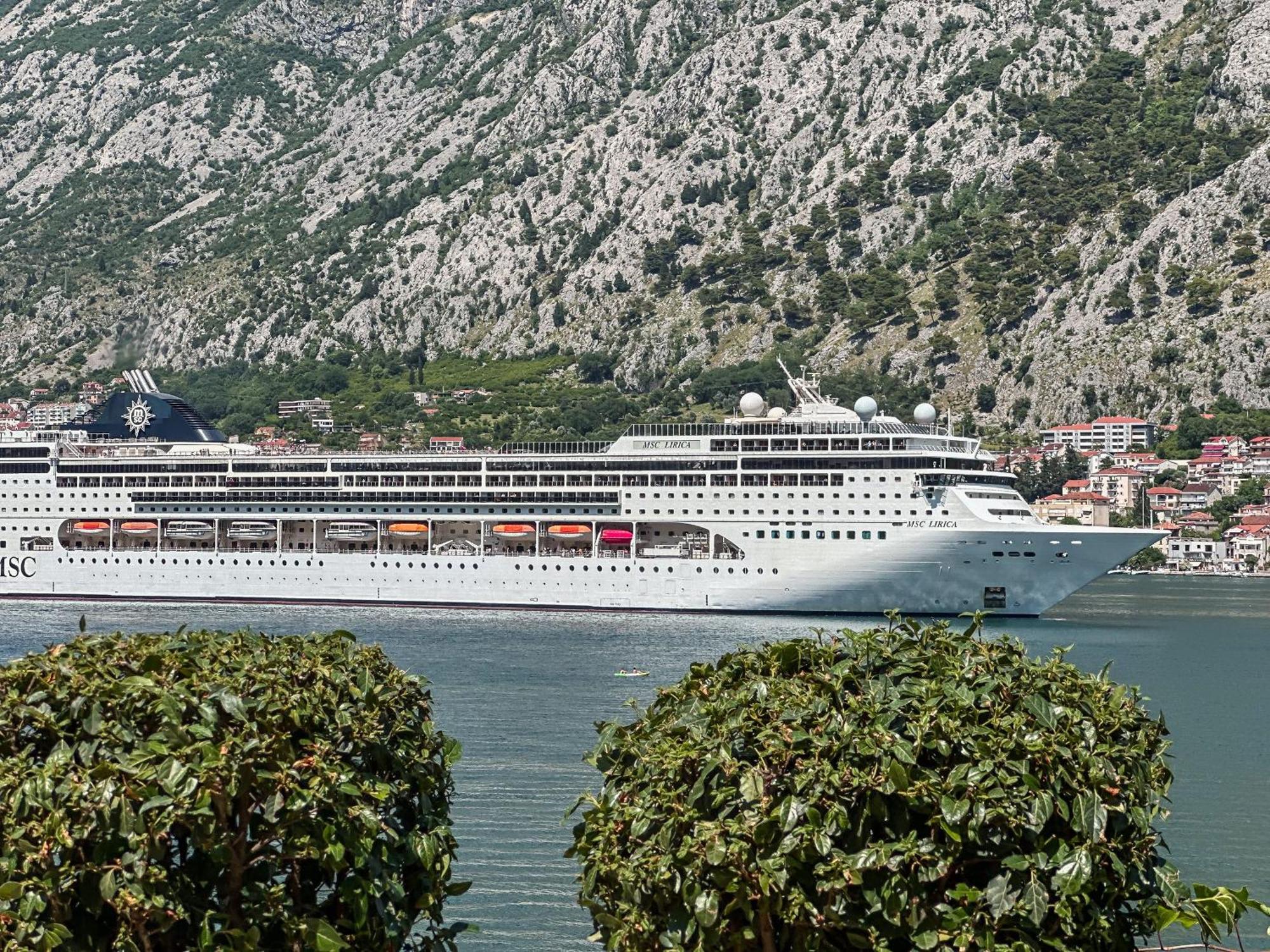 Chillout Apartment In Kotor Bay Exterior foto